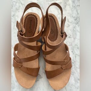 BareTraps Women's Brown Strappy Sandals